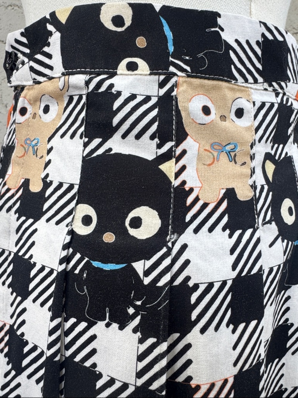 Dumbgood x Sanrio Chococat Pleated Mini Skirt Herringbone Size M - Picture 10 of 15